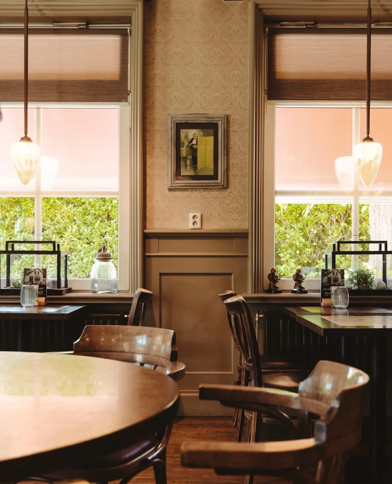 Grandcafé Het Witte Huis — modern nederlands restaurant in Zeegse