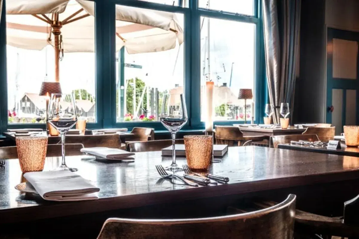 De Hinde — regionaal restaurant in Hindeloopen