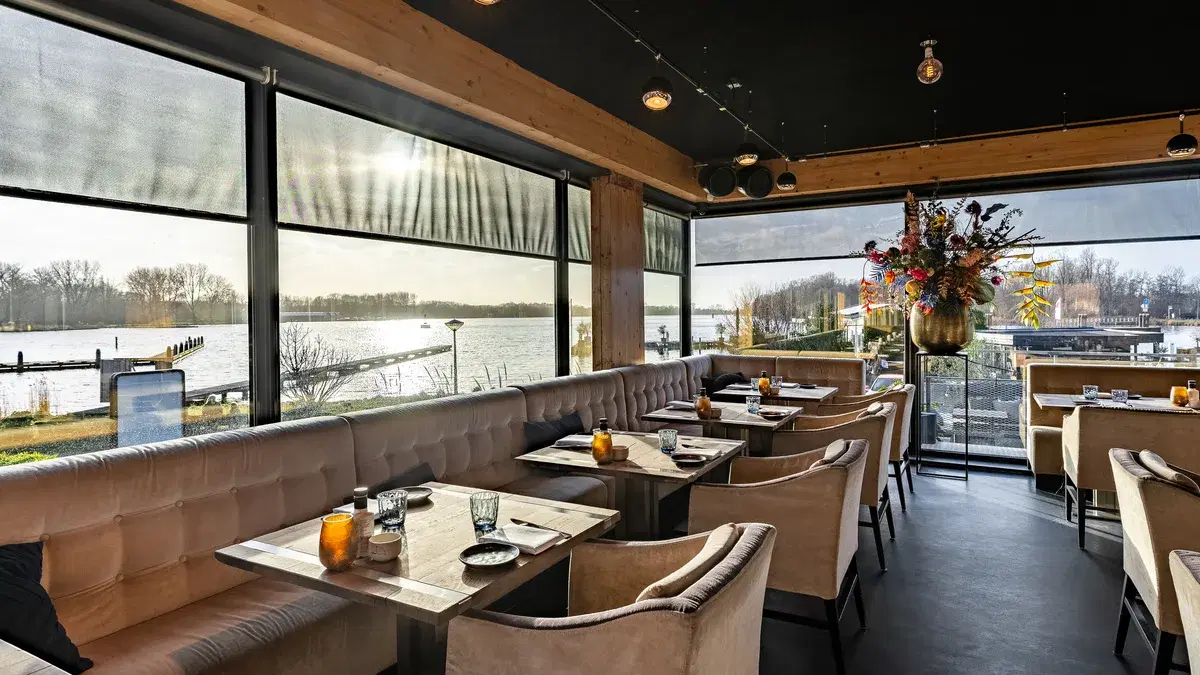 Het Bosch ‘Waterfront Kitchen' — modern frans restaurant in Amsterdam
