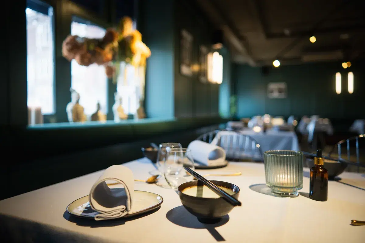 Xīn — moderne keuken restaurant in Rotterdam